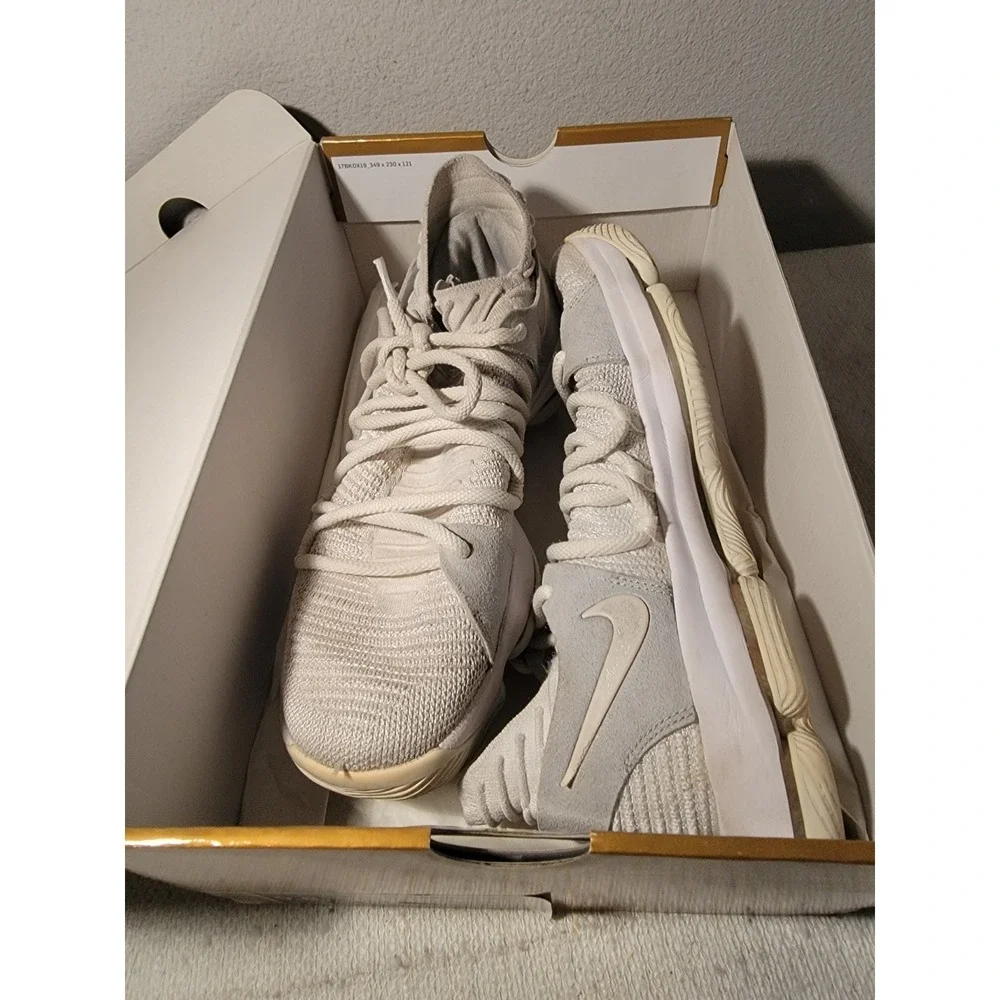 Nike KD 10 Numbers‎ Men's Size 9.5 Sneakers White Basketball Shoes